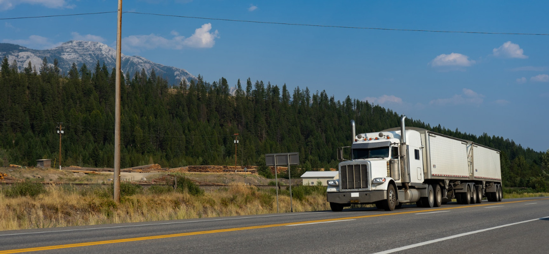 Don’t Get Stuck Without Us! Pfann’s Roadside Assistance for Truckers in North Olmsted OH